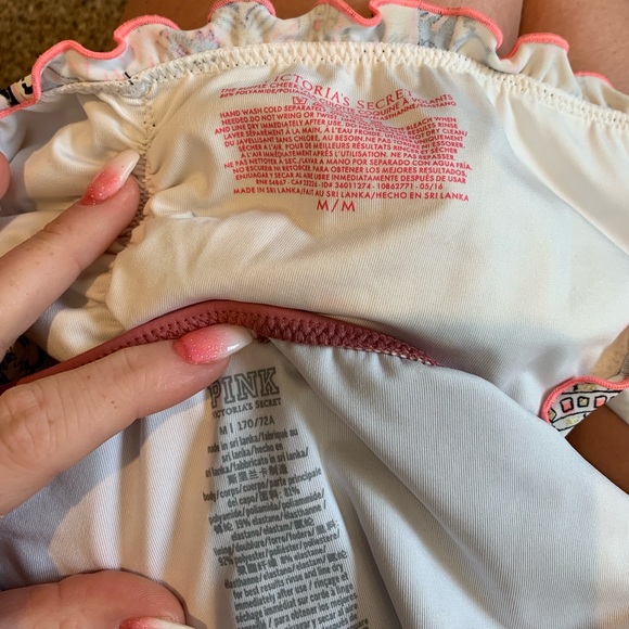 Pink swim bottoms - Picture 3 of 3